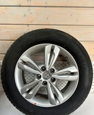 Hyundai ix35 R17 alloy rim 60R17