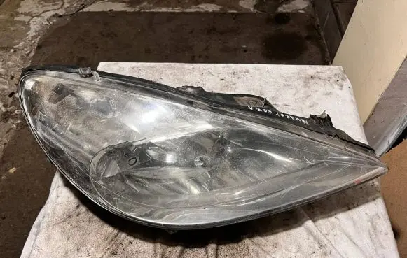 Peugeot 607 Headlight/headlamp 9641958980