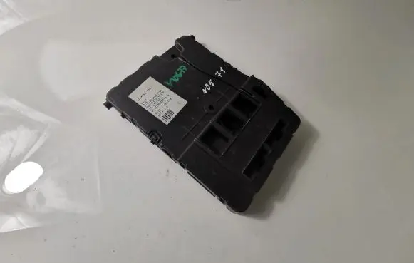 Renault Megane II Central body control module 8200351181 8200440590