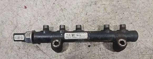 Volvo V50 Fuel main line pipe 9685297580 28497Z01 120392514