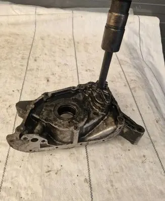 Mitsubishi Pajero Oil pump 