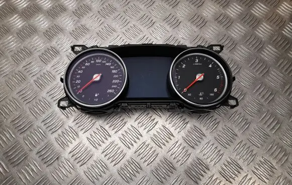 Mercedes-Benz E W213 Speedometer (instrument cluster) A2139003130