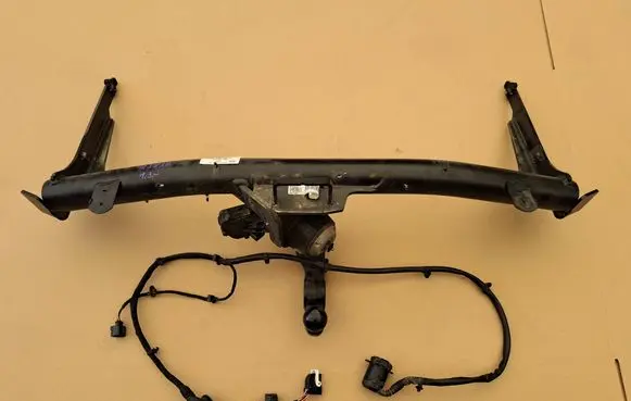 Audi Q3 F3 Tow bar set 83A800495 83A800495F 1572233