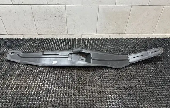 Citroen DS5 Fender end trim 9687999080