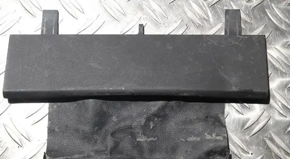 Volkswagen Touran II Steering wheel trim 1T1858345A