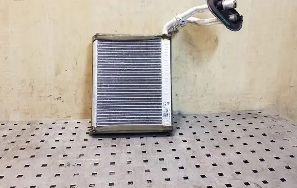 Volkswagen Touareg II Heater blower radiator 7P0819031A