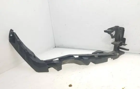 Seat Leon (5F) Front bumper mounting bracket 5F0807890A 14884SG4