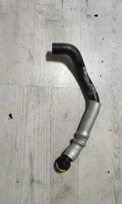 Mercedes-Benz A W176 Breather hose/pipe 064A