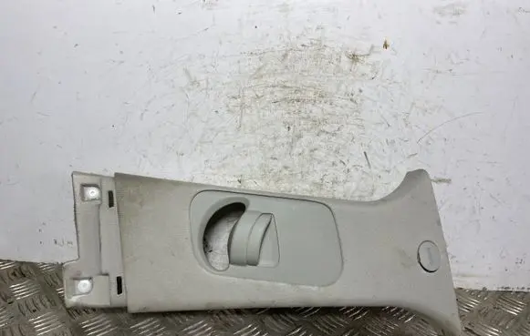 KIA Sorento (B) pillar trim (top)