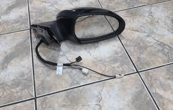 Mercedes-Benz C W206 Front door electric wing mirror A2068107203 A2068107402 A2068106905