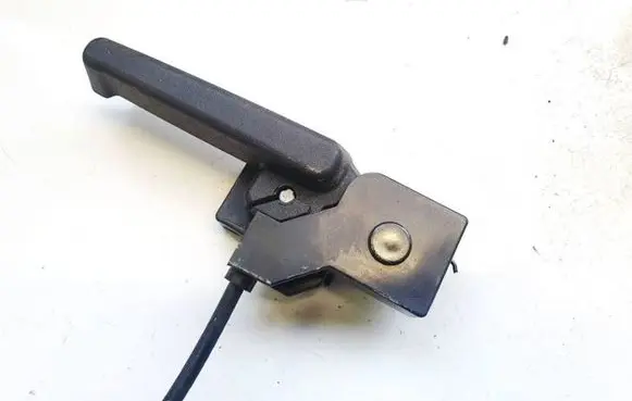 Chevrolet Cruze Engine bonnet (hood) release handle