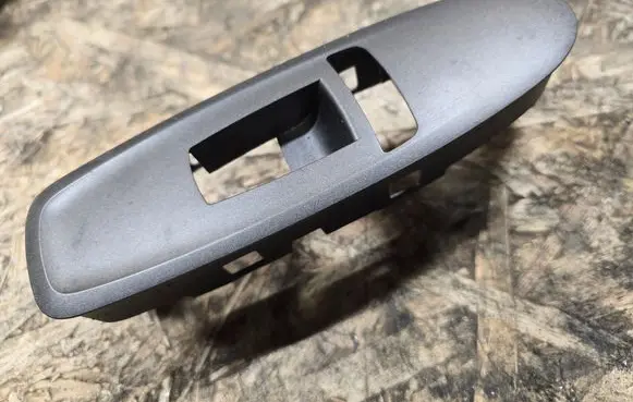 Infiniti QX80 Front door window switch trim 