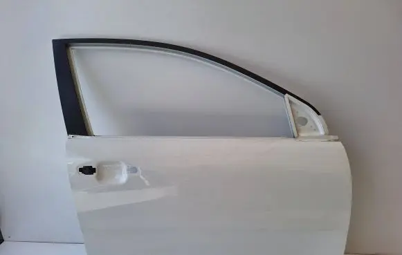 KIA Rio Rear door