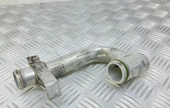 Audi A6 S6 C7 4G Engine coolant pipe/hose 059121071CN
