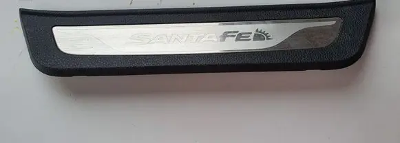 Hyundai Santa Fe Side skirt rear trim 858892W500