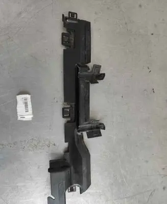Audi e-tron Intercooler air guide/duct channel 4KE121283B