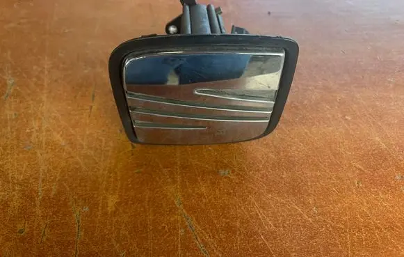 Seat Ibiza II (6k) Tailgate/trunk/boot exterior handle 6K0827565B 6K0827565C