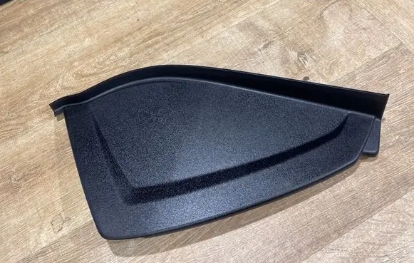 Land Rover Discovery 5 Dashboard side end trim HY3204480A
