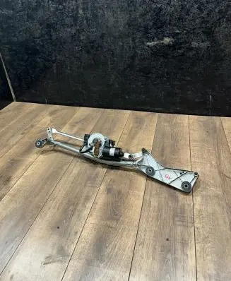 Mercedes-Benz GL X166 Front wiper linkage and motor a1668202840 990000UN