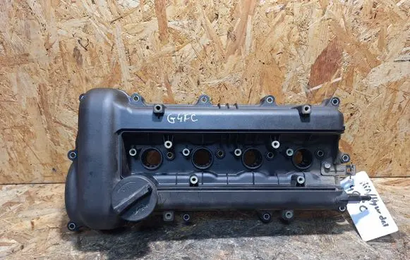 KIA Ceed Rocker cam cover 22410-2B000