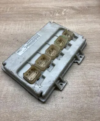 Chrysler Voyager Central body control module P04727072AE