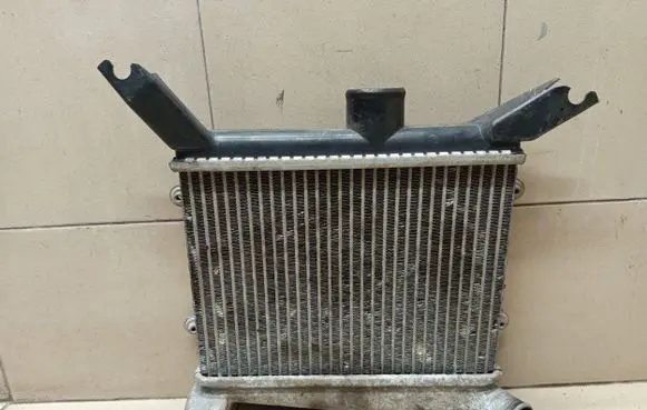 Toyota RAV 4 (XA20) Intercooler radiator