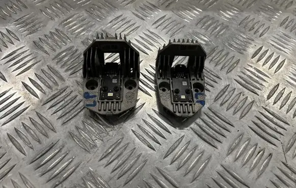 KIA Sportage LED ballast control module R292151120