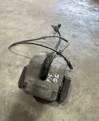 BMW X5 F15 Rear brake caliper 6776788
