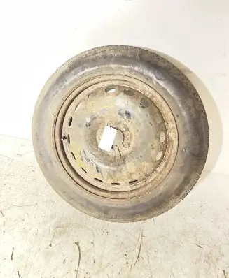 Land Rover Discovery 3 - LR3 R19 spare wheel 