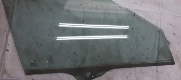 Peugeot 406 Front door window glass four-door 