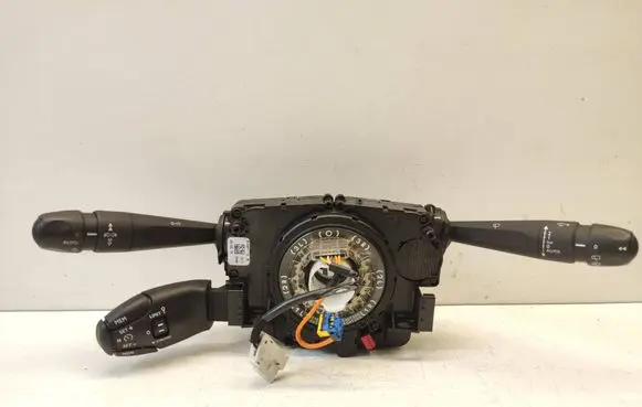Peugeot 308 Multifunctional control switch/knob E10677110