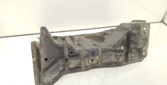 Mitsubishi ASX Engine splash shield/under tray 5370A644