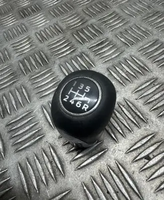 Ford Fiesta Gear lever shifter trim leather/knob 
