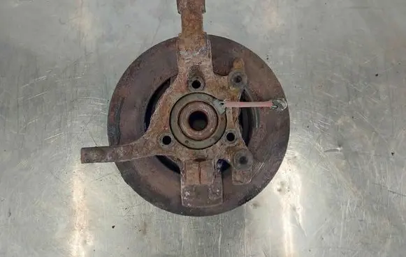 Chevrolet Cruze Front wheel hub spindle knuckle