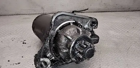 Volkswagen Touareg I Starter motor 1005831314