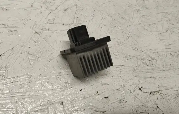 Peugeot 4007 Heater blower motor/fan resistor