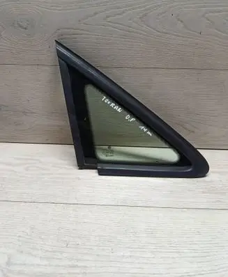 Volkswagen Touran II Front triangle window/glass DOT24M68AS2 E000255 43R00048