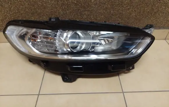 Ford Mondeo MK V Headlight/headlamp DS7313W029AE