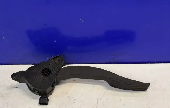 Jaguar F-Type Accelerator throttle pedal GX539F836AA