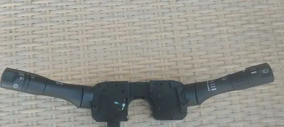 Nissan Juke I F15 Indicator stalk PRZELACZNIKJUKEF15