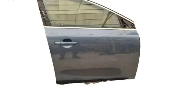 Volvo V40 Front door