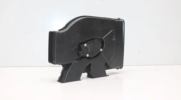 Mercedes-Benz G W463 2nd Gen Air intake duct part 1668311746