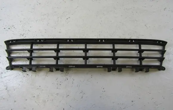 Volvo V70 Front bumper lower grill 31323794