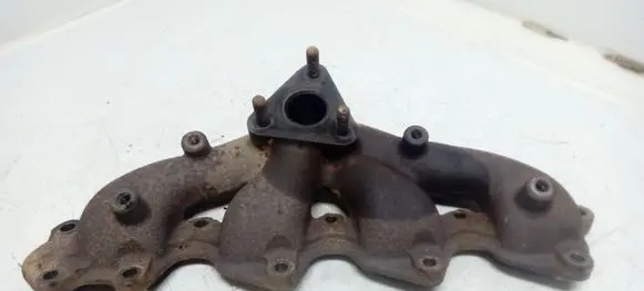 Mitsubishi L200 Exhaust manifold