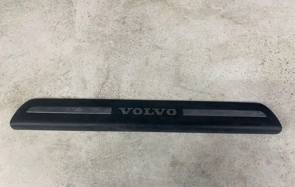 Volvo V50 Front sill trim cover 30744287
