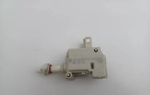 Volkswagen Golf IV Central locking motor 3B0959782
