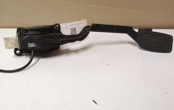 Peugeot 607 Accelerator throttle pedal 9651510780
