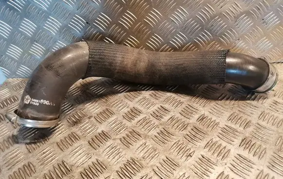 Chrysler 300 - 300C Intercooler hose/pipe 04861690AB