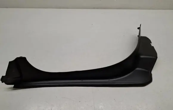 BMW 5 G30 G31 G38 Rear/tail light trim molding 7400595 51497400595