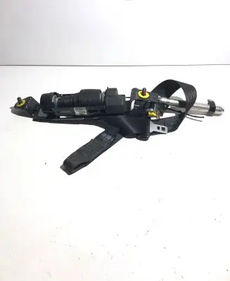 Volvo C30 Front seatbelt 30642223